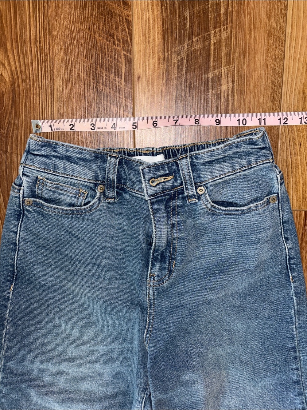No Boundaries High Rise Baggy Wide Leg Jeans with elastic back - Picture 3 of 7